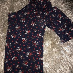 Flower cropped shirt